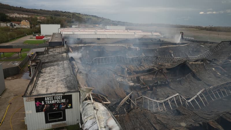 Incendie à Anse: plusieurs bâtiments ravagés par les flammes, une reconstruction nécessaire