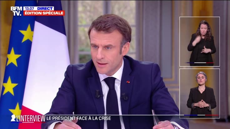 Emmanuel Macron sur la réforme des retraites: "La formule magique, qui est implicitement le projet des oppositions, c'est le déficit"
