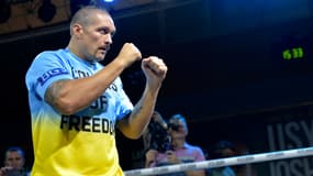 Oleksandr Usyk lors de l'entraînement public avant son deuxième combat contre Anthony Joshua en août 2022