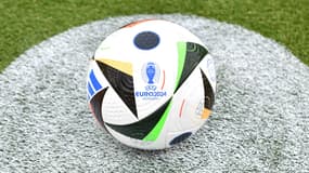 Le ballon officiel de l'Euro 2024 lors de sa présentation en novembre 2023