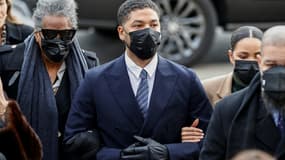 L'acteur Jussie Smollett arrive au tribunal de Chicago le 29 novembre 2021
