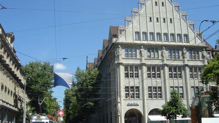 La Bahnhofstrasse à Zurich, l'une des villes "les plus risquées" selon UBS
