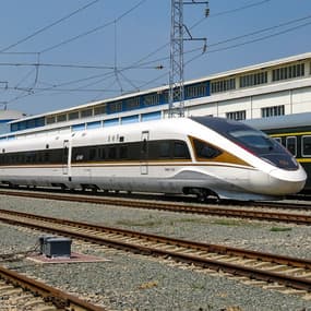 La Chine inaugure son premier TGV roulant à 350 km/h sans conducteur