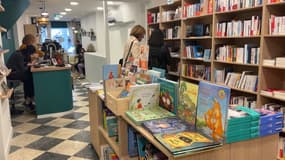 La librairie et salon de thé "La somme de nos folies", à Manosque (Alpes-de-Haute-Provence) en avril 2025.