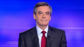 François Fillon lors du débat de l'entre-deux tours de la primaire à droite face à Alain Juppé, le 24 novembre 2016.