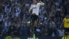 Dele Alli a superbement lancé le succès de Tottenham contre Watford (4-0) pour mettre la pression sur les Blues de Chelsea.