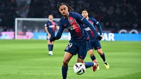 Bradley Barcola avec le PSG, à Paris le 21 avril 2024