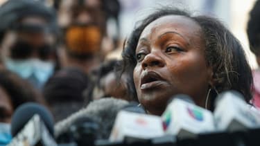 Julia Jackson, la mère de Jacob Blake, lors d'une conférence de presse à Kenosha (Wisconsin) le 25 août 2020