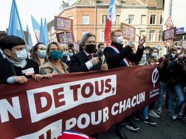 Jean-Luc Mélenchon en tête du cortège de LFI pour le 1er-Mai à Lille