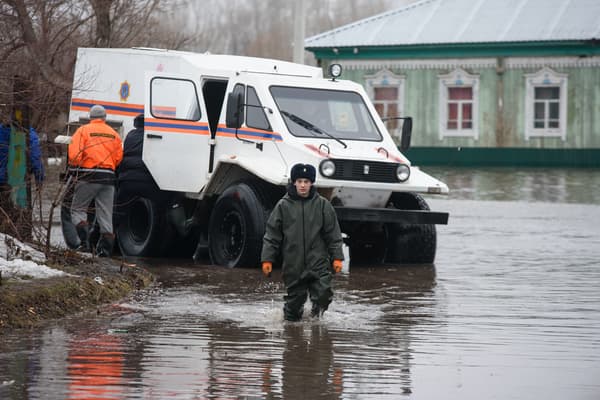 La ville du nord du Kazakhstan, Petropavl, sous les inondations, le 10 avril 2024.
