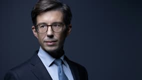Le diplomate Luis Vassy lors d'une séance photo à Paris le 16 septembre 2024