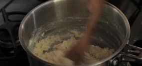 Pâte à choux : les étapes de la préparation en détail (vidéo)