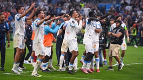 Les joueurs de l'OM célèbrent leur victoire face au PSG lors du Classique, le 22 septembre 2025.