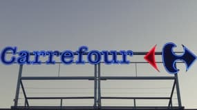 L'enseigne Carrefour.