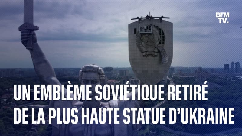 Un emblème soviétique retiré de la plus haute statue d'Ukraine