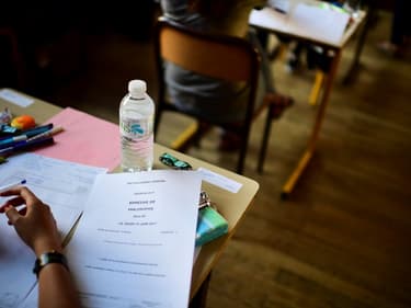 Un lycéen pendant une épreuve du baccalauréat en juin 2017.
