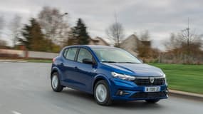 La dernière génération de Dacia Sandero, voiture la plus vendue aux particuliers en 2022.