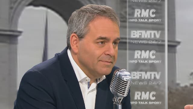 Le candidat LR Xavier Bertrand sur le plateau de BFMTV-RMC le 23 octobre 2015.
