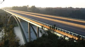 Le conducteur a chuté du pont du Morbihan à environ 30 mètres de hauteur.