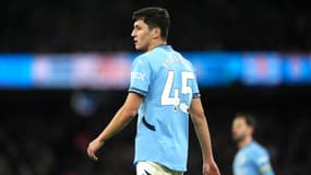 Abdukodir Khusanov lors de son premier match de Premier League avec Manchester City, 25 janvier 2025