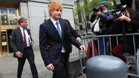 Ed Sheeran le 25 avril 2023 à l'issu de son premier jour de procès pour plagiat à Manhattan