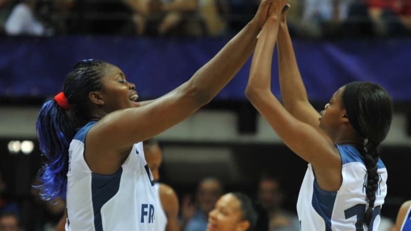 Isabelle Yacoubou  et Valériane Ayayi