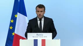 "La langue corse doit être préservée", assure Macron à Bastia