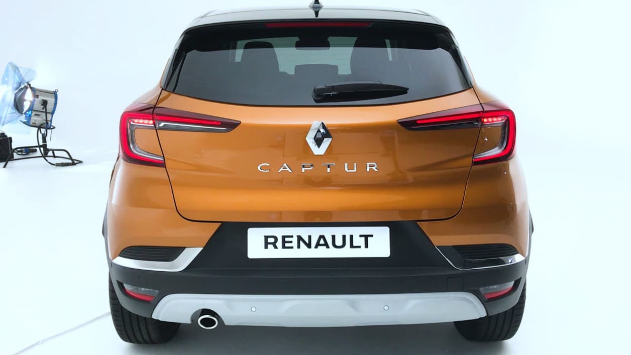 Le Captur aborde une nouvelle face arrière, plus moderne. Le Captur aborde une nouvelle face arrière, plus moderne.