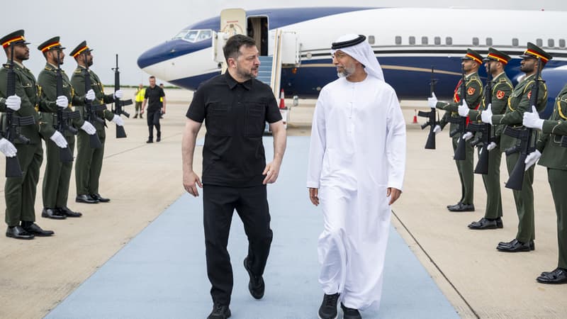 "C'est un moment risqué pour la diplomatie ukrainienne": Volodymyr Zelensky boucle sa tournée au Moyen-Orient dans l'espoir de vendre son "expertise" sur les drones