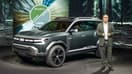 Denis Le Vot, avec le concept-car Dacia Bigster en 2021.