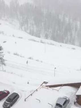 Alpes-Maritimes: route d'accès à la station d'Isola 2000 coupée - Témoins BFMTV