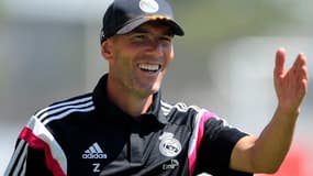 Zidane peaufine sa formation d'entraîneur à l'OM.
