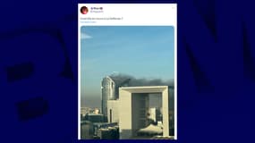 Un incendie en cours à La Défense provoque un important panache de fumée ce mardi.