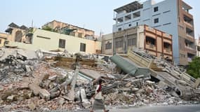 Un bâtiment effondré à Mandalay en Birmanie le 1er avril 2025