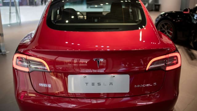 La tesla Model 3 dans un centre commercial à Pékin le 26 mai 2021