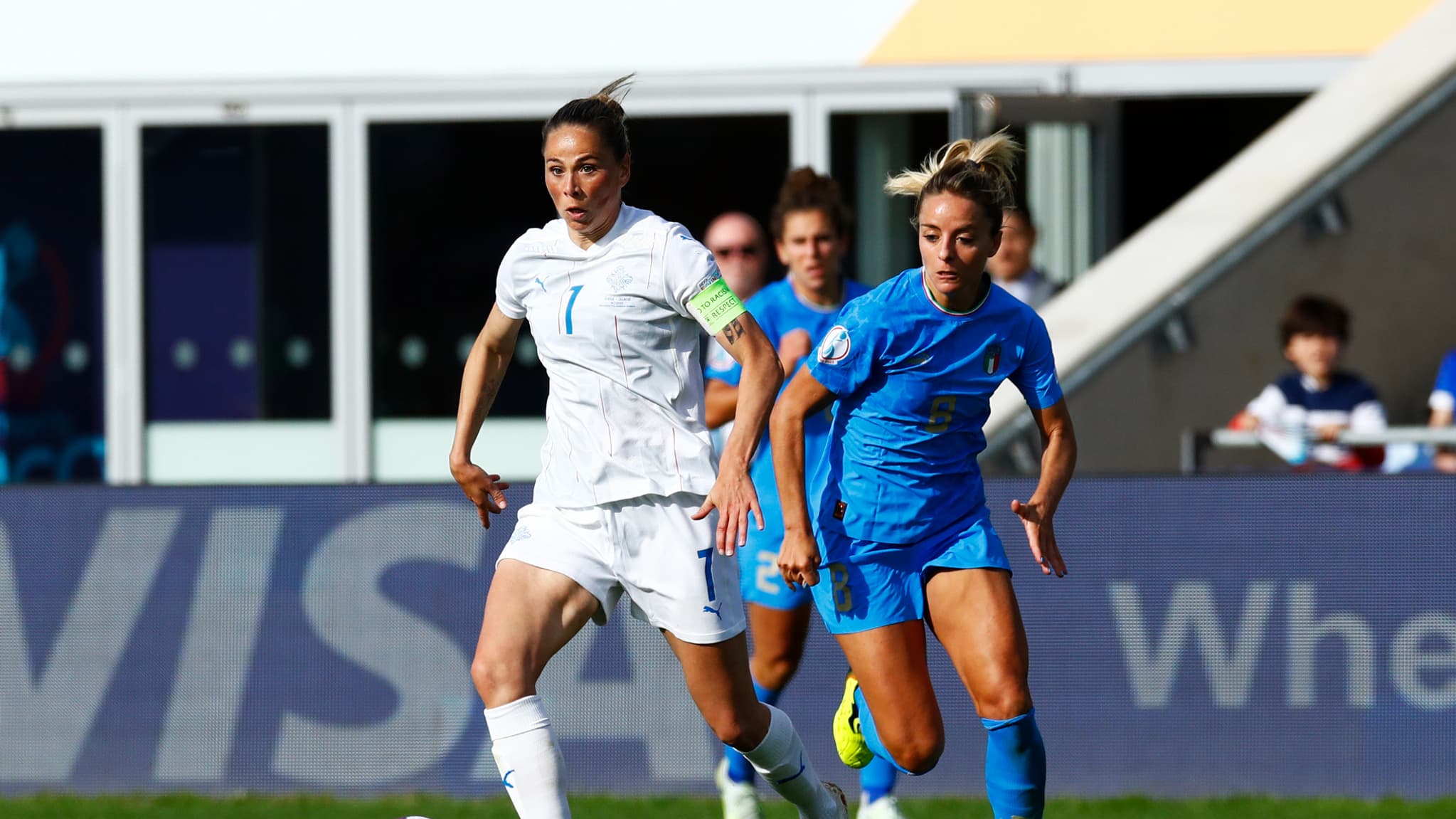 La capitaine islandaise Gunnarsdottir