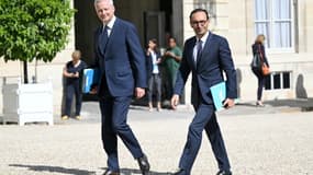 Le ministre de l'Economie Bruno Le Maire et le nouveau ministre des Comptes publics Thomas Cazenave, à l'Elysée le 21 juillet 2023