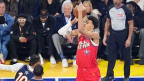 Victor Wembanyama déclenche un shoot lors du All Star Game 2025, le 16 février à San Francisco
