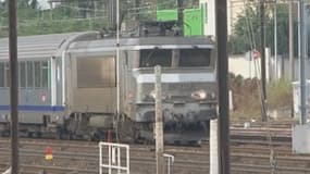 Un premier train Orléans-Paris a traversé la gare de Brétigny mardi matin.