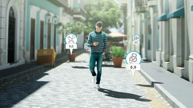 L'application Doyouno permet aux utilisateurs de noter les artisans de proximité comme les serruriers ou les plombiers afin d'éviter les arnaques.