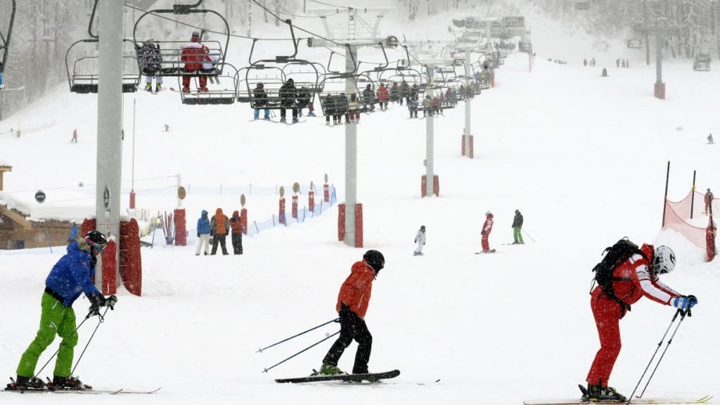 Le tour de cou anti-Covid, l'accessoire de la saison de ski