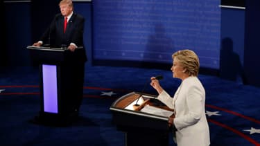 Hillary Clinton et Donald Trump, lors de l'un de leurs trois débats présidentiels.