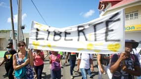 Manifestants contre le pass sanitaire et la vaccination obligatoire des soignants en Guadeloupe, le 7 août 2021