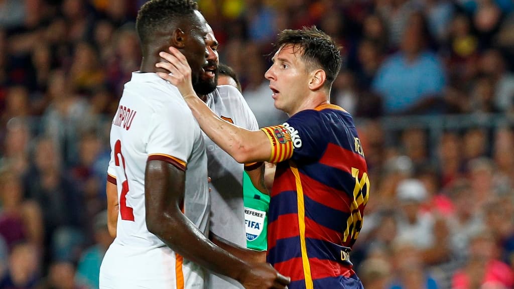 Mapou Yanga-Mbiwa et Lionel Messi
