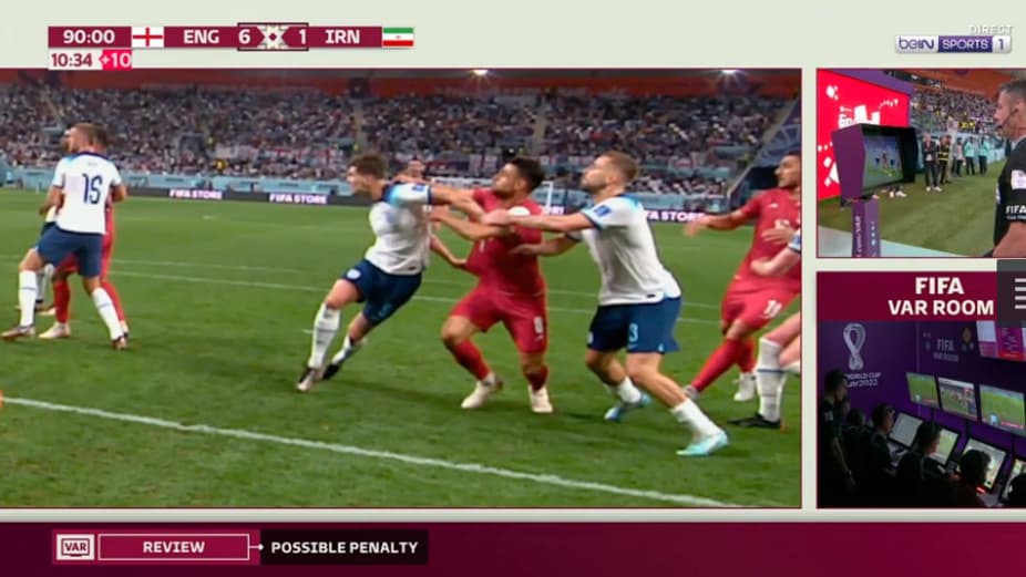 Les images qui ont convaincu M. Claus d'accorder un penalty à l'Iran en fin de match
