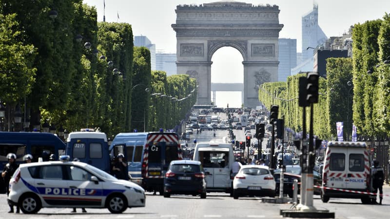 Attentat manqué sur les Champs-Elysées, à Paris, le 19 juin 2017