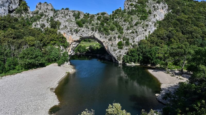 Le pont d'Arc dans le département de l'Ardèche