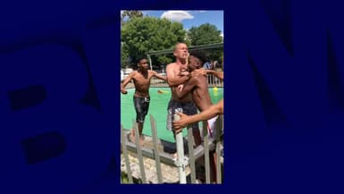 Trois hommes blancs s'en sont pris à deux jeunes adolescents noirs dans une piscine publique d'Afrique du Sud
