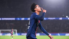 Senny Mayulu lors de PSG-Strasbourg, le 19 octobre 2024.