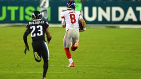 Le quarterback des Giants Daniel Jones quelques secondes avant la chute fatale